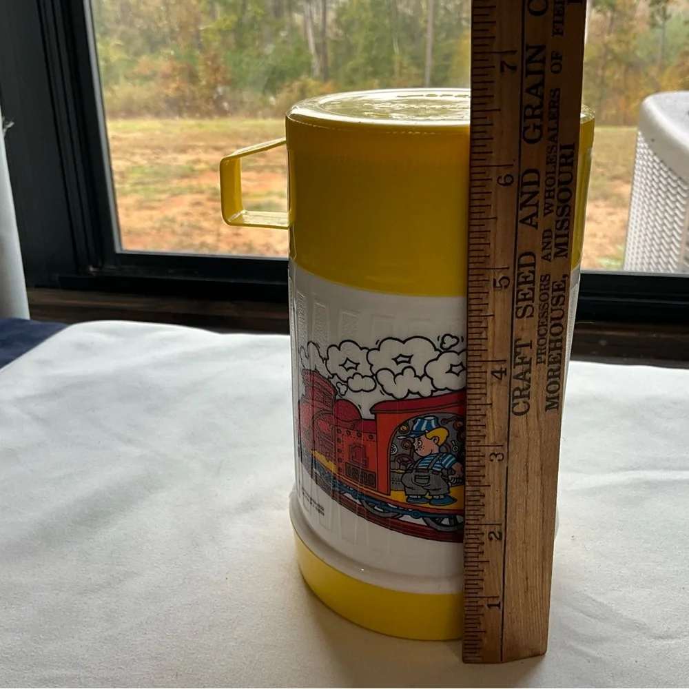 Vintage 1982 Randi Enterprise Child’s Train Thermos Yellow Top Jyudung